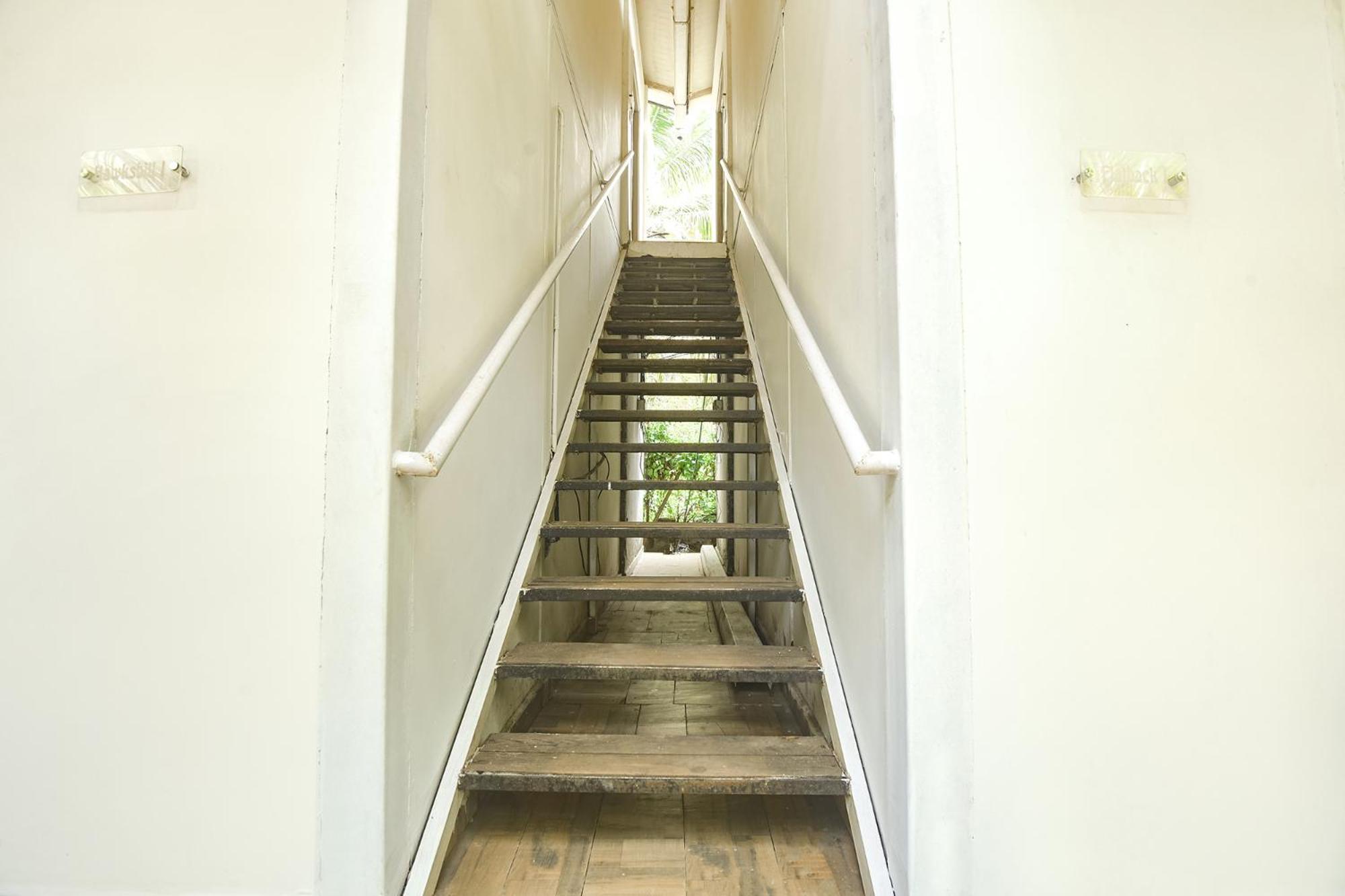 Fabhotel La Volga - Nr Morjim Beach Luaran gambar